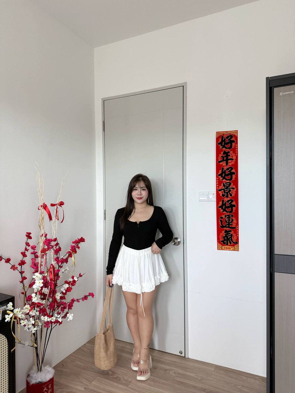 photo_6109513729738214703_w