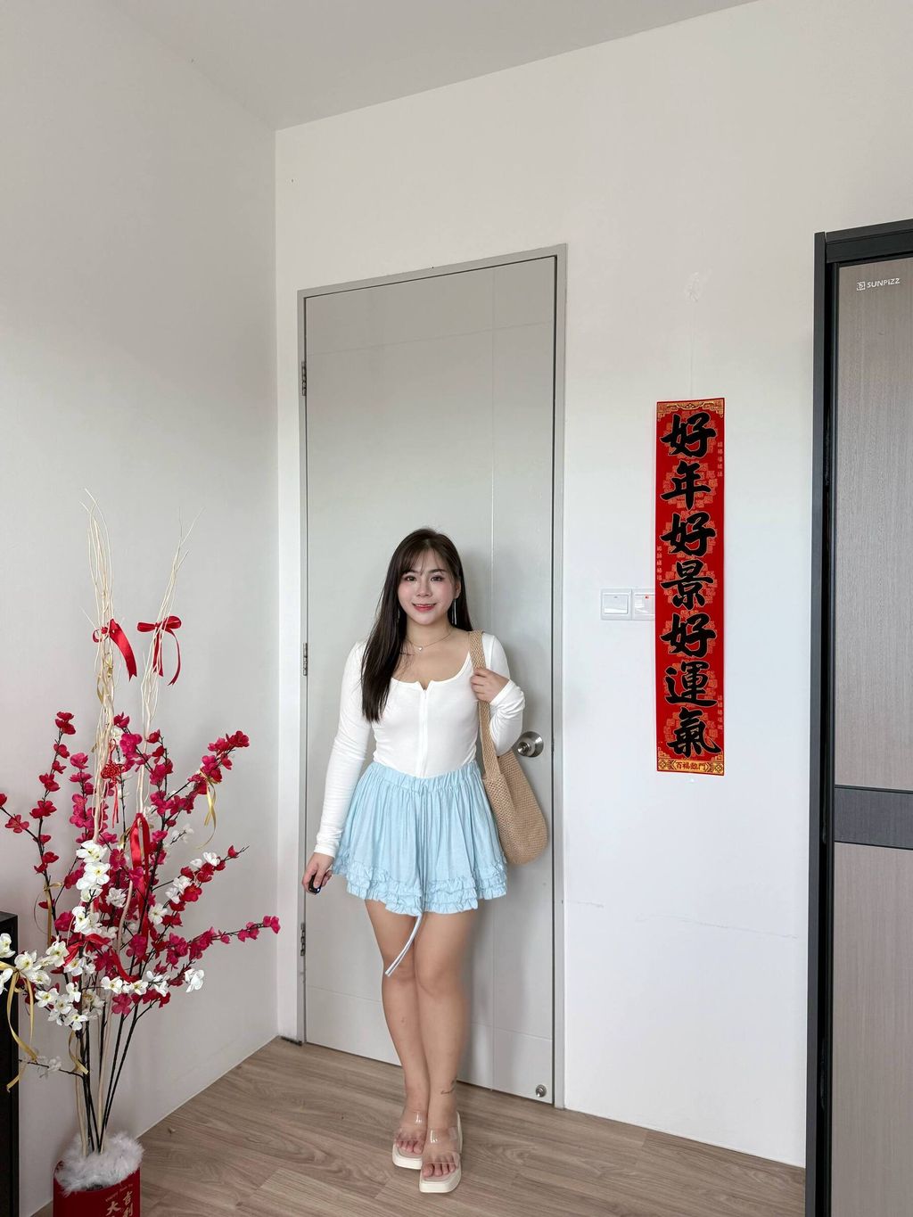 photo_6109513729738214700_w