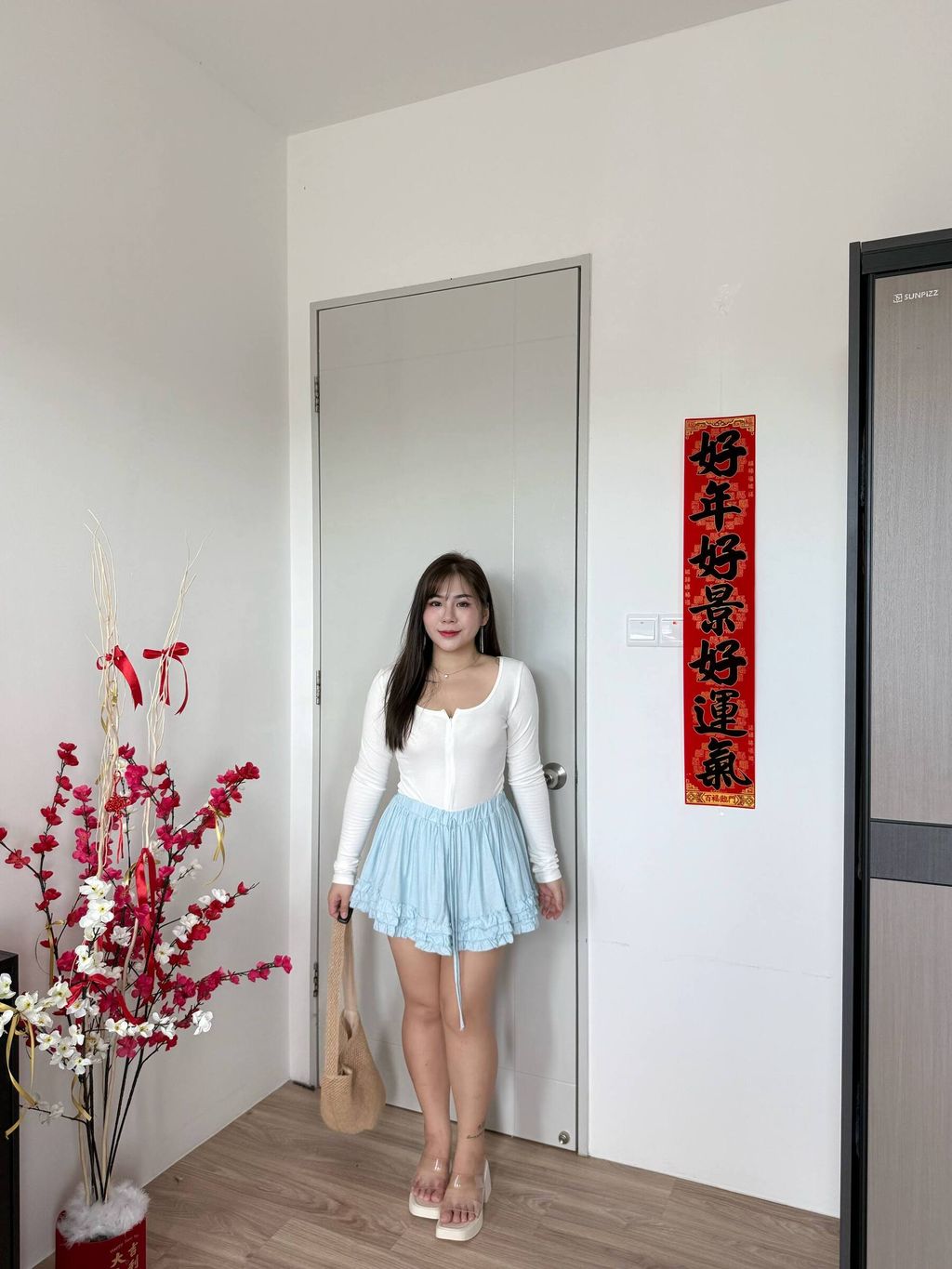 photo_6109513729738214701_w