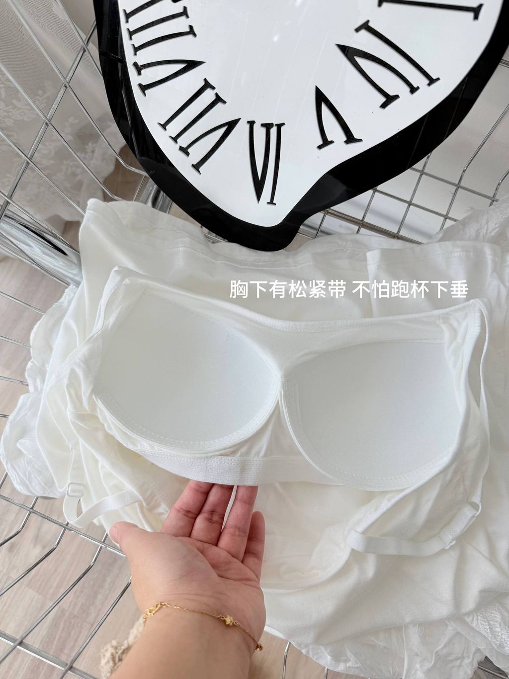 photo_6271334924786797466_w