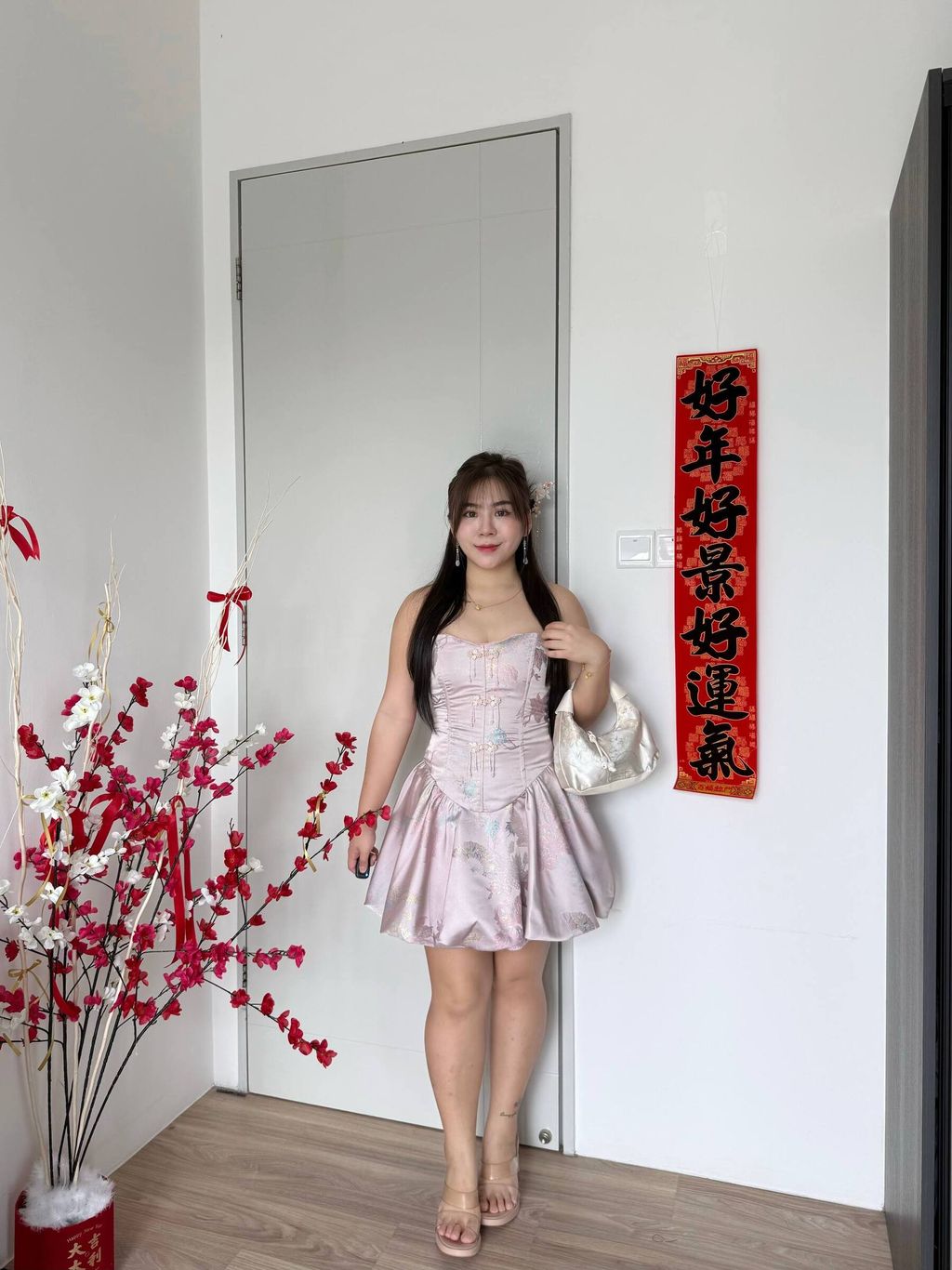 photo_6167946609476438957_w