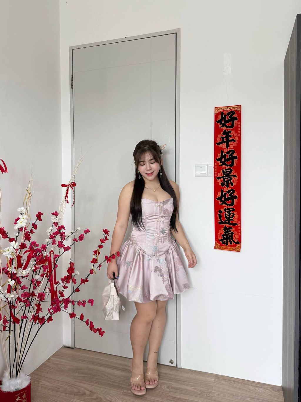 photo_6167946609476438956_w