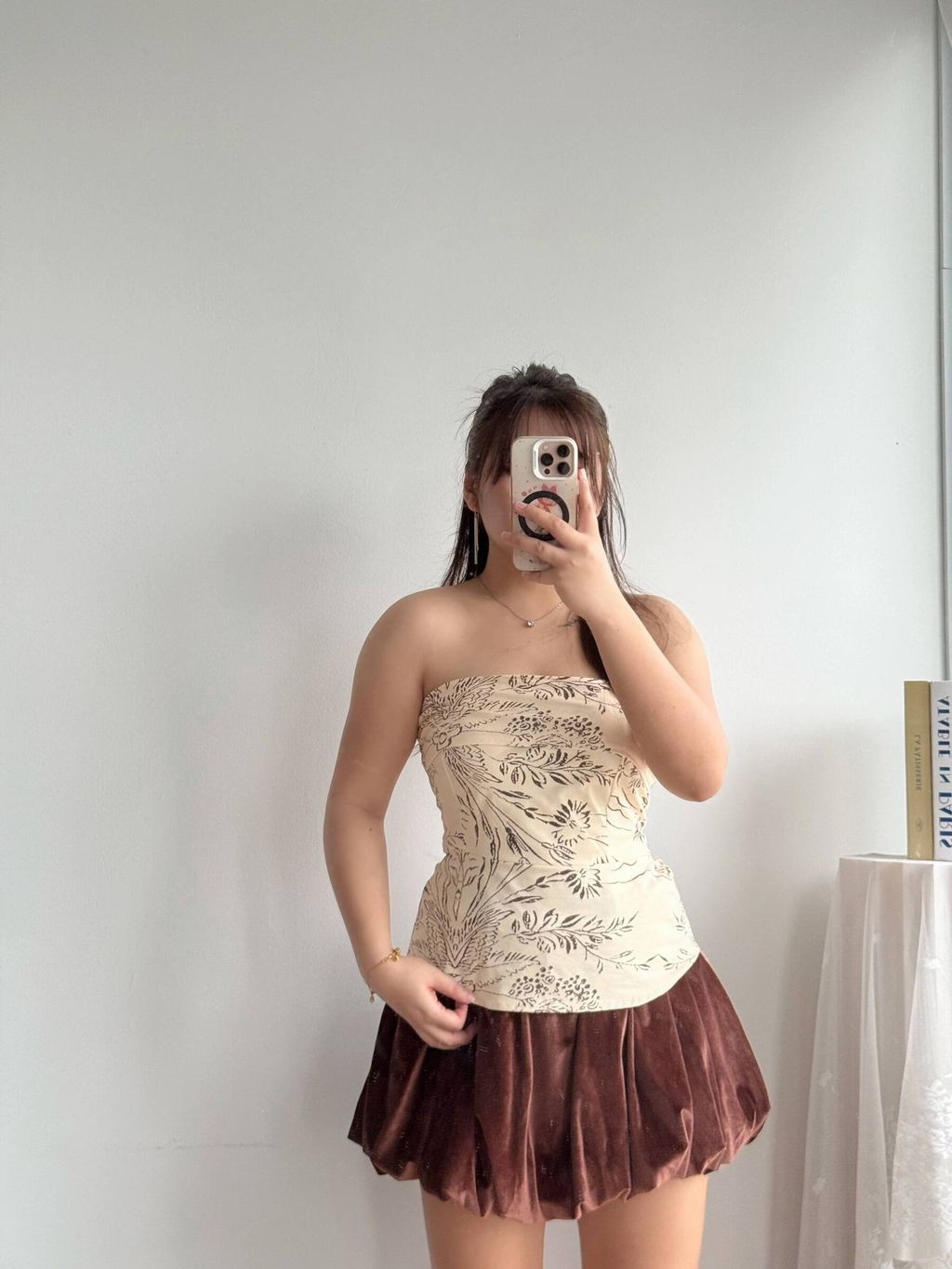 photo_6167946609476438853_w