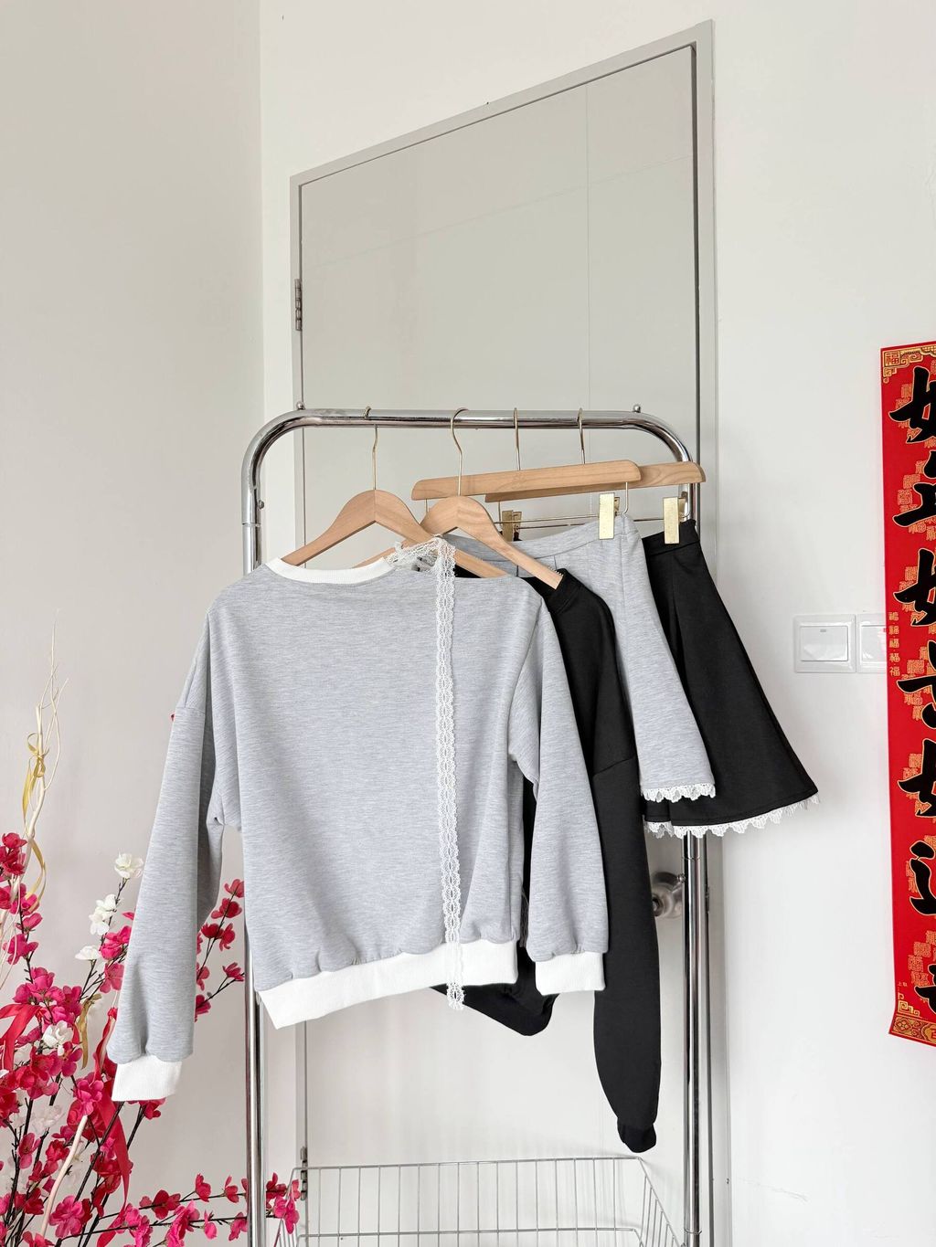 photo_6167946609476438985_w