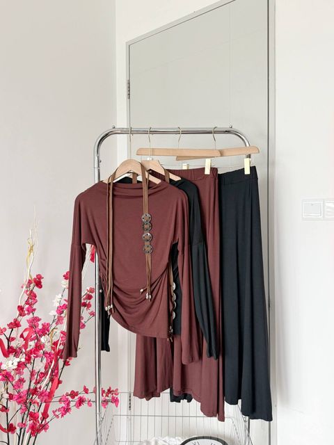 photo_6167946609476439010_w