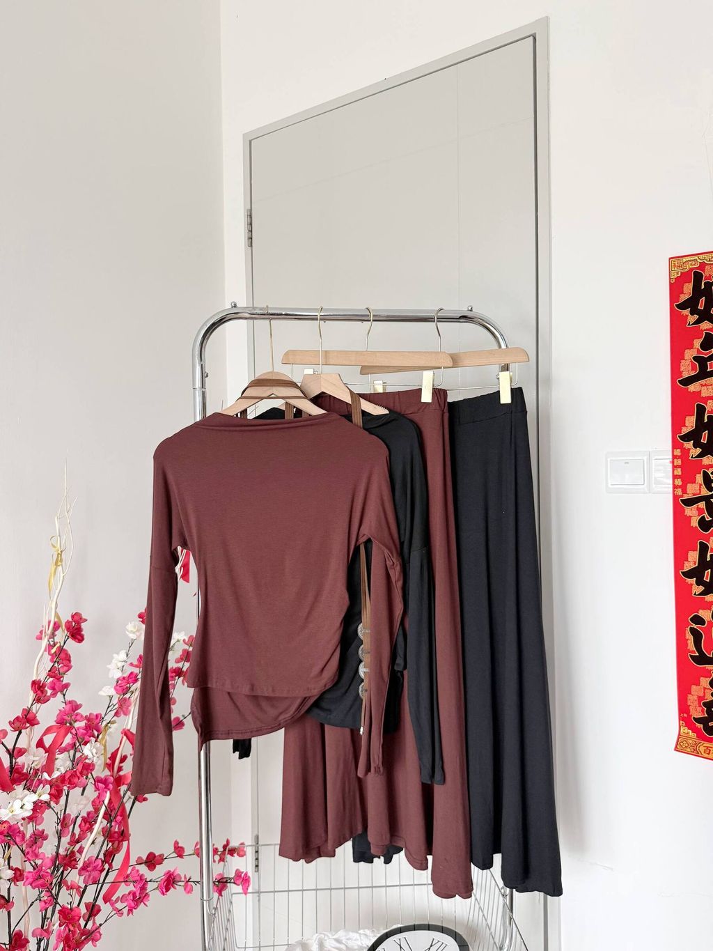 photo_6167946609476439009_w