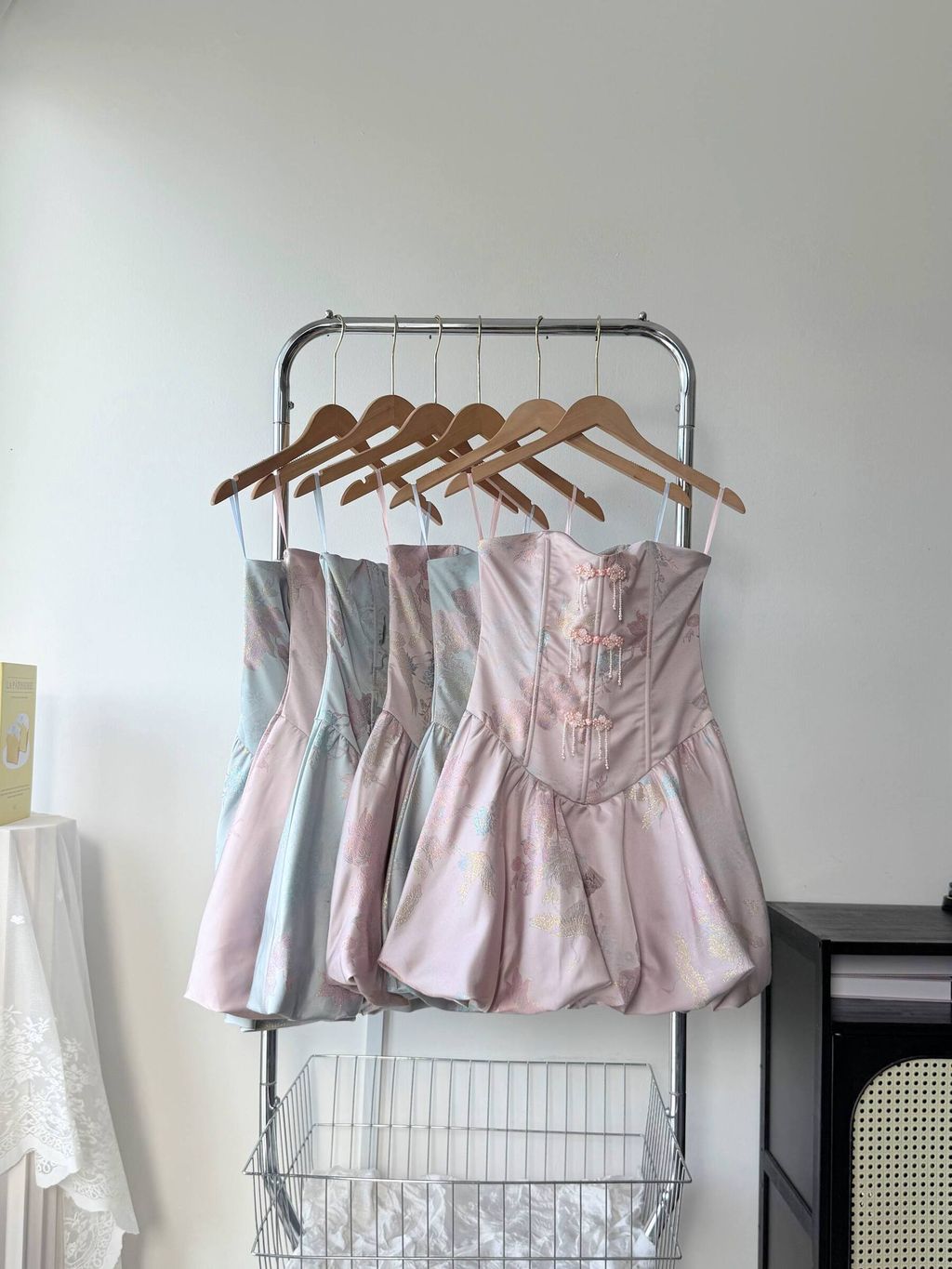 photo_6167946609476438981_w