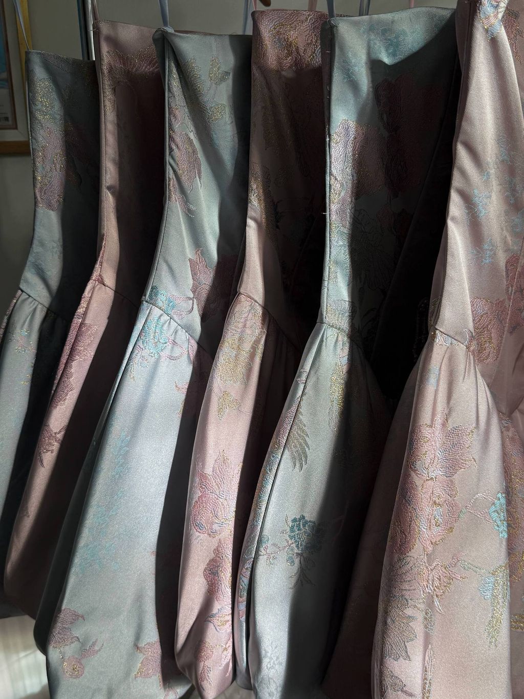 photo_6167946609476438967_w