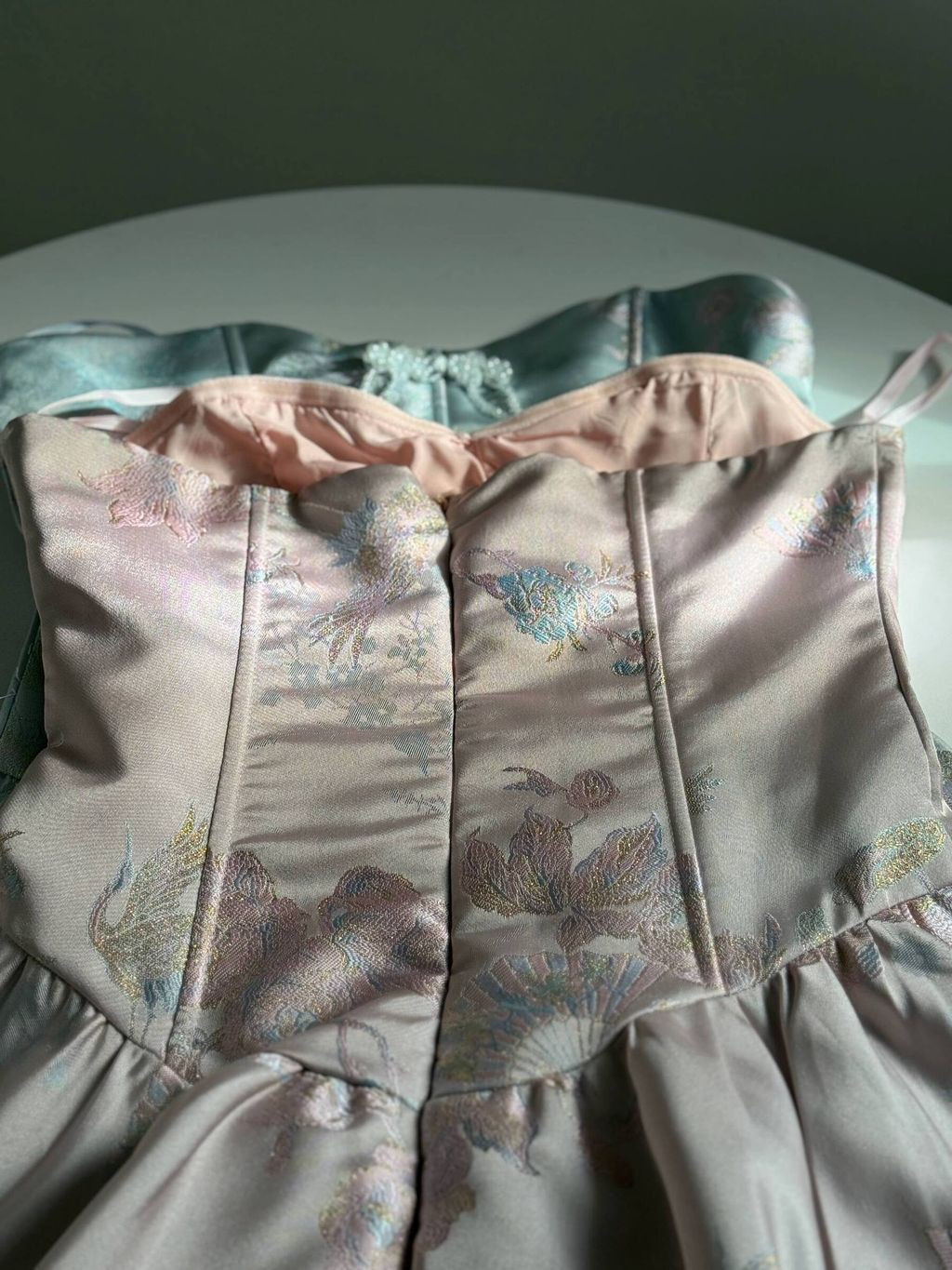 photo_6167946609476438965_w