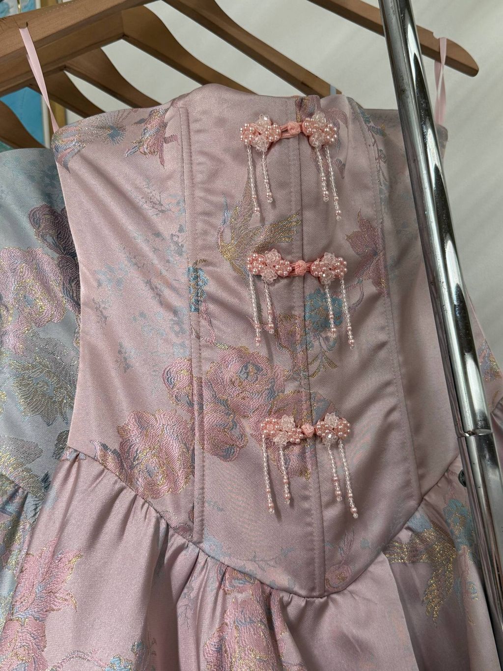 photo_6167946609476438970_w