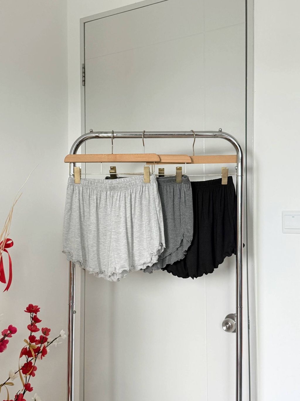 photo_6183798375988268083_w