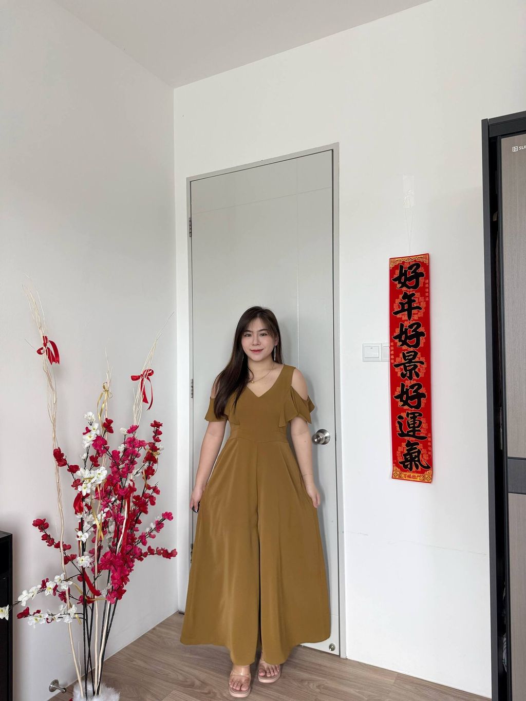 photo_6183798375988268055_w