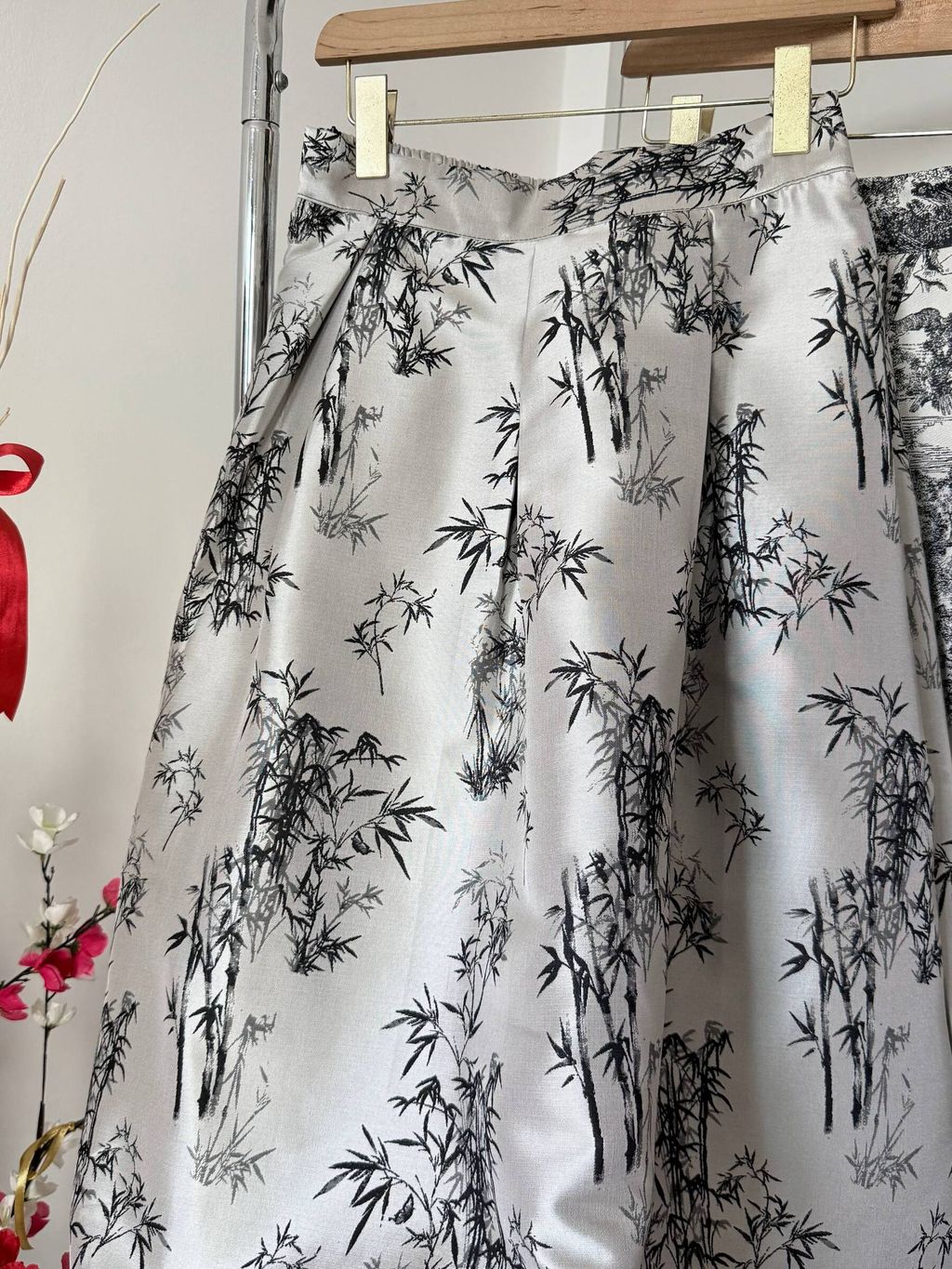 photo_6199650984313687079_w