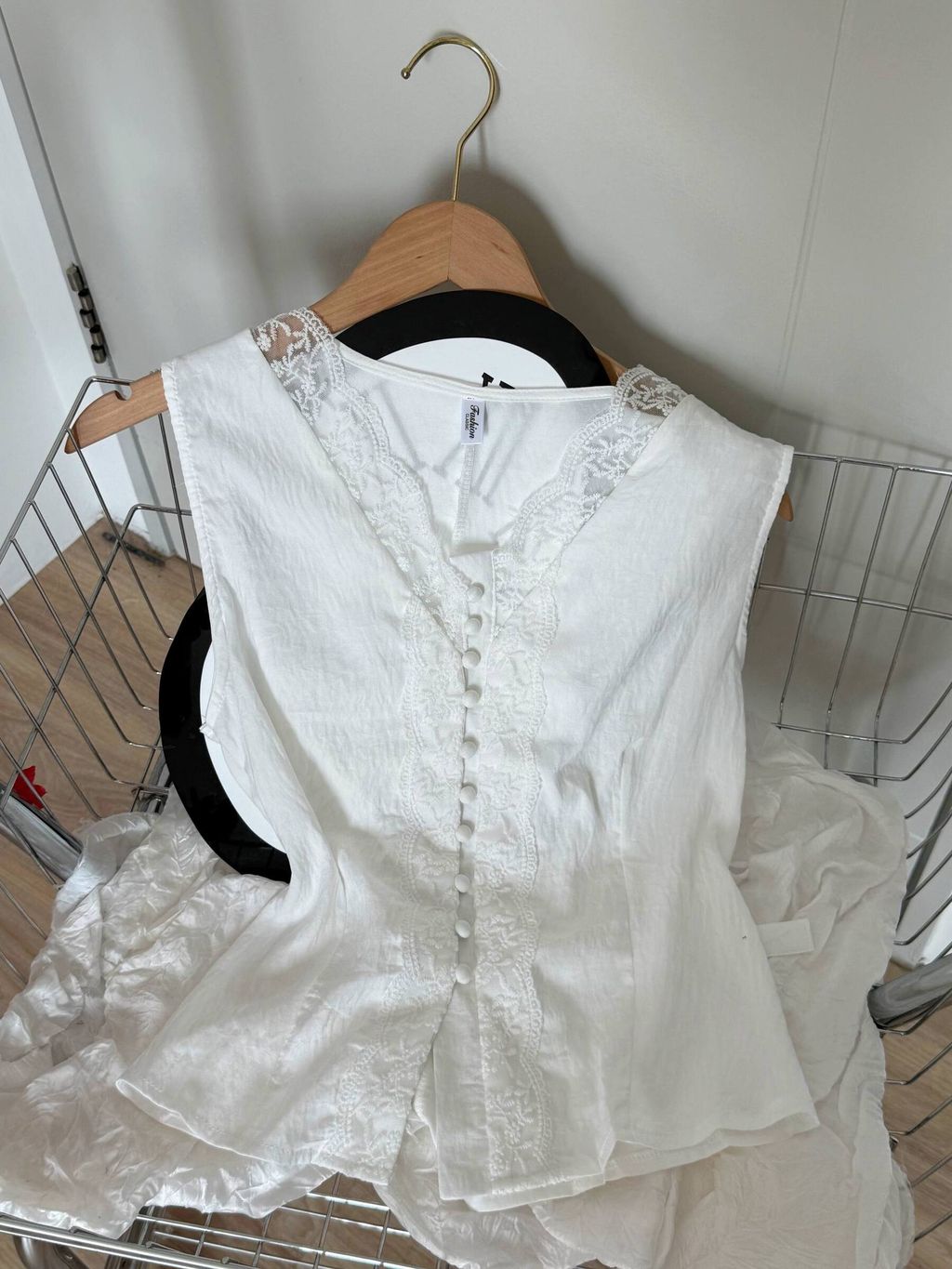 photo_6199650984313687088_w