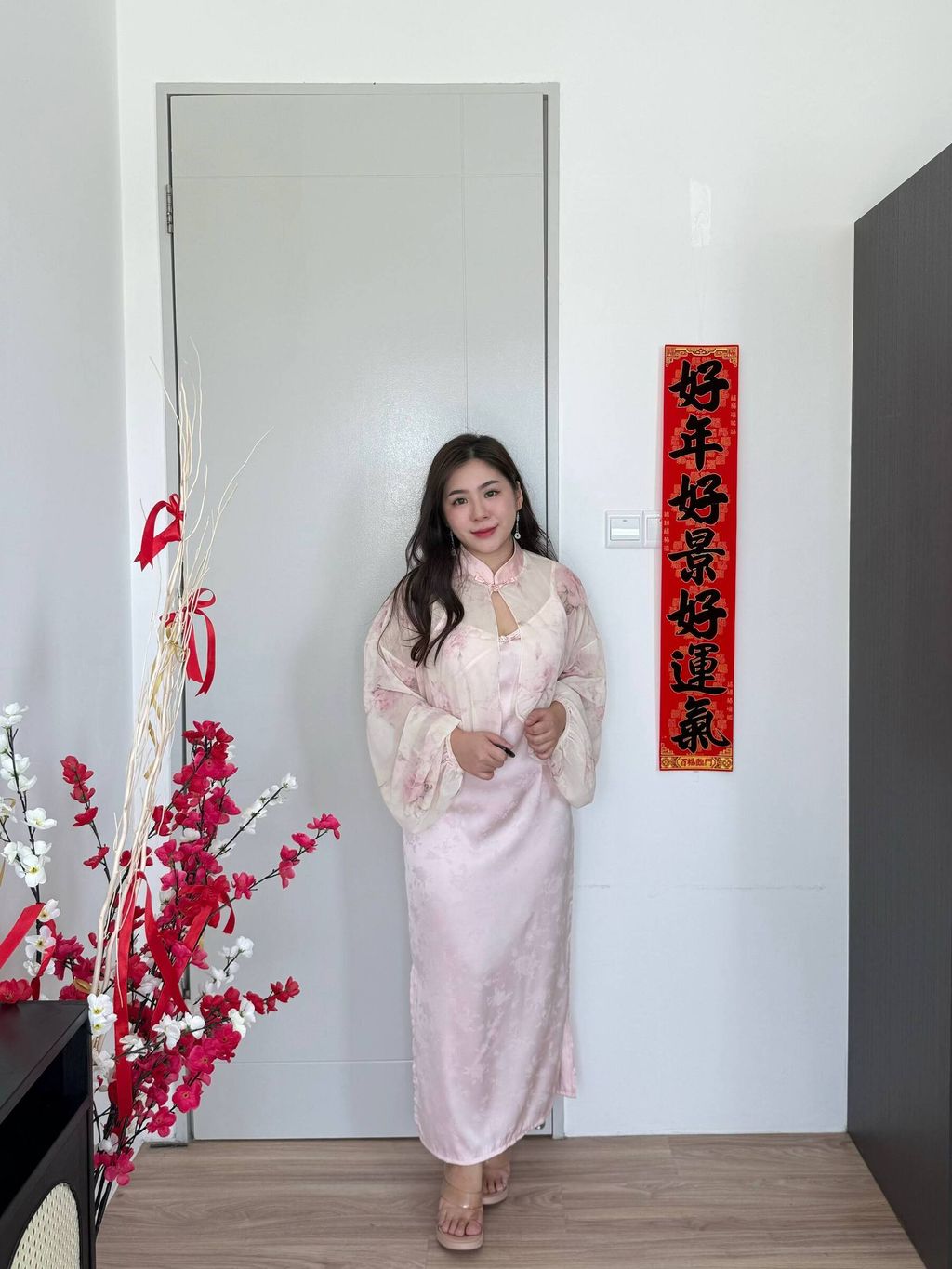 photo_6235602600770342215_w