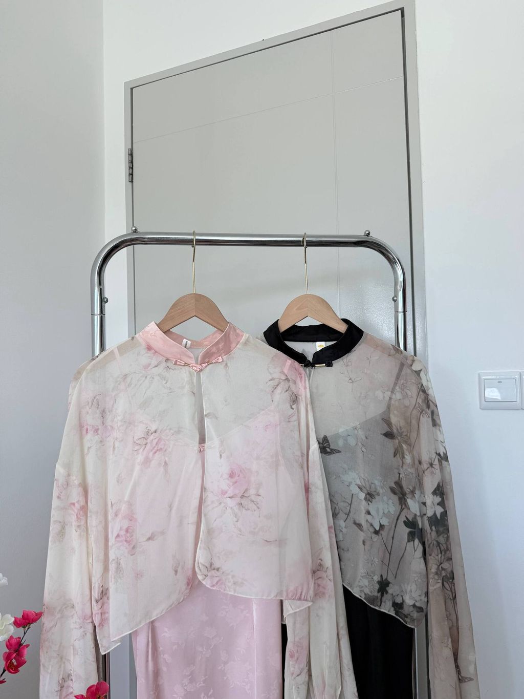 photo_6235602600770342086_w