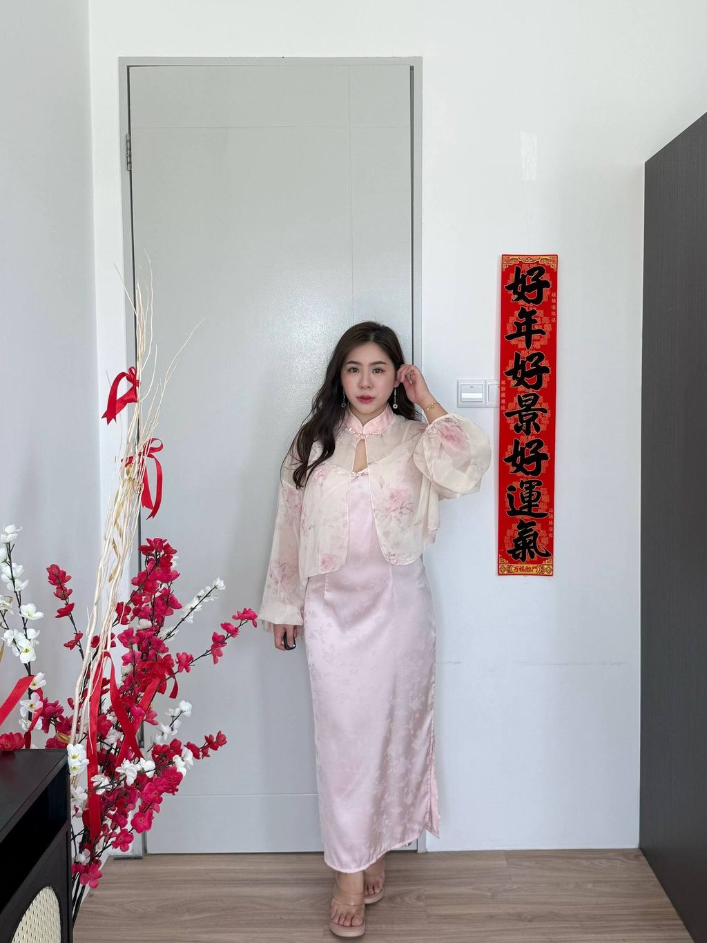 photo_6235602600770342216_w