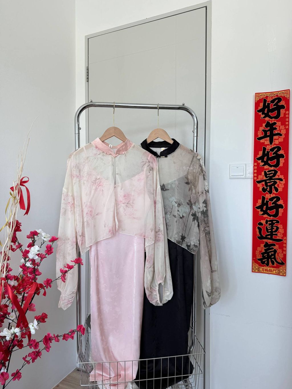 photo_6235602600770342083_w