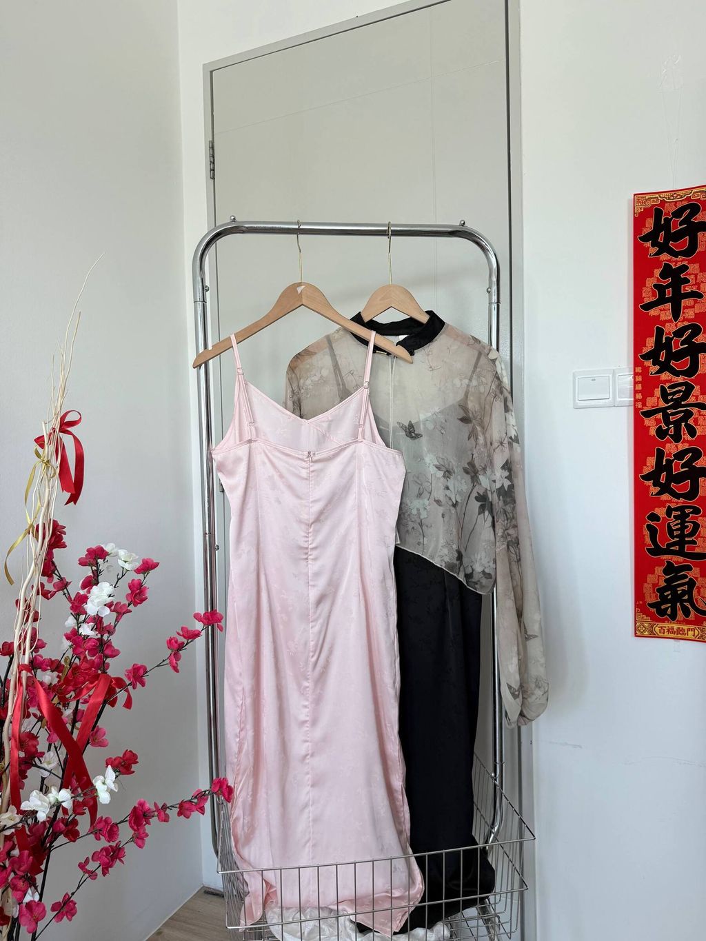 photo_6235602600770342087_w