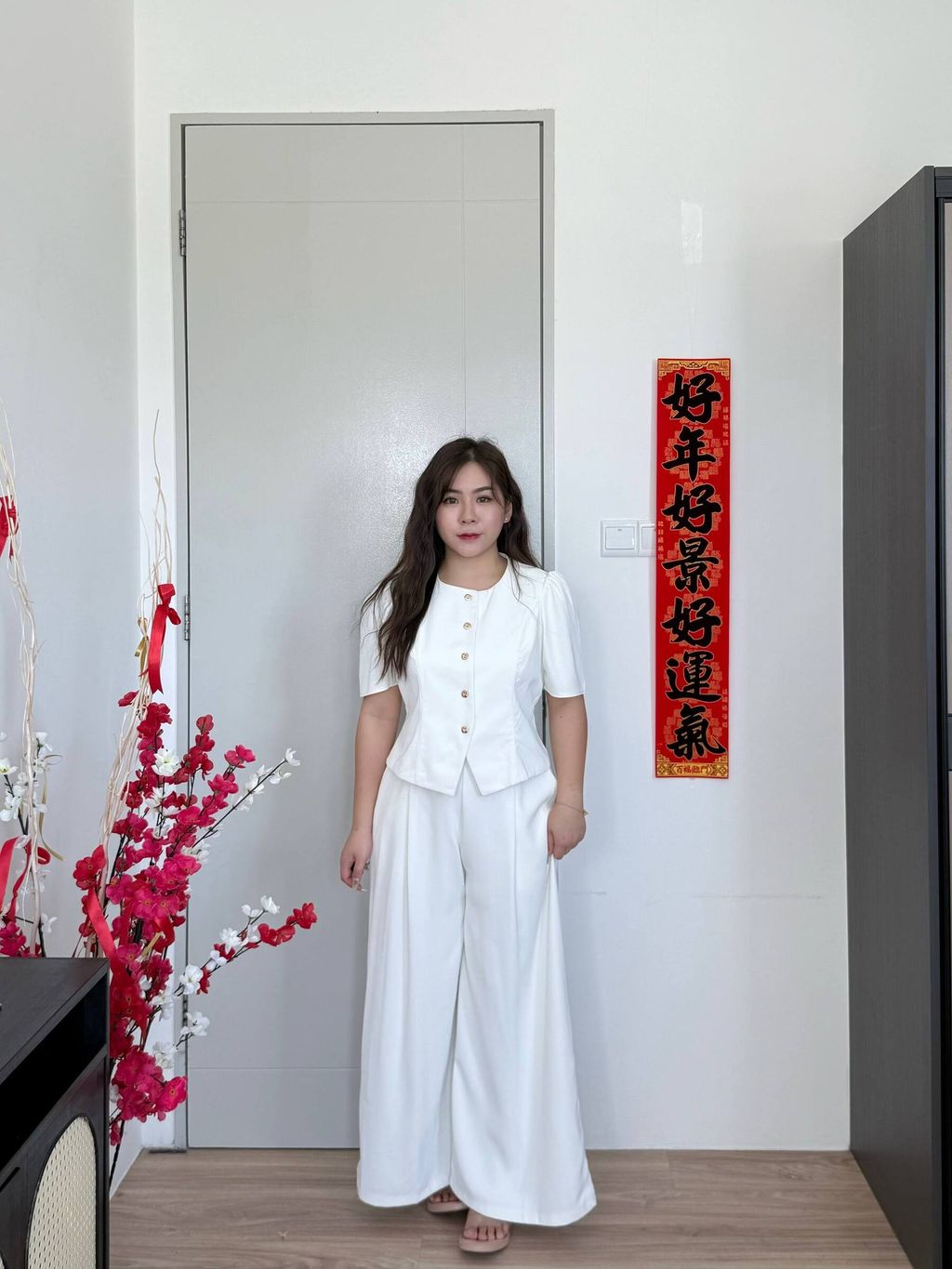 photo_6235602600770342327_w