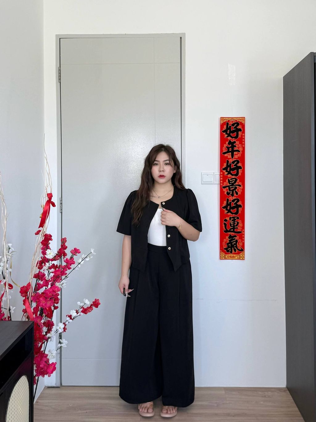 photo_6235602600770342316_w