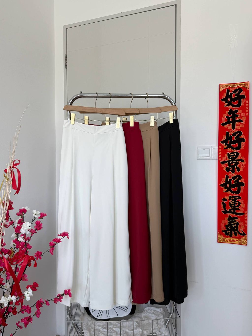 photo_6235602600770342077_w