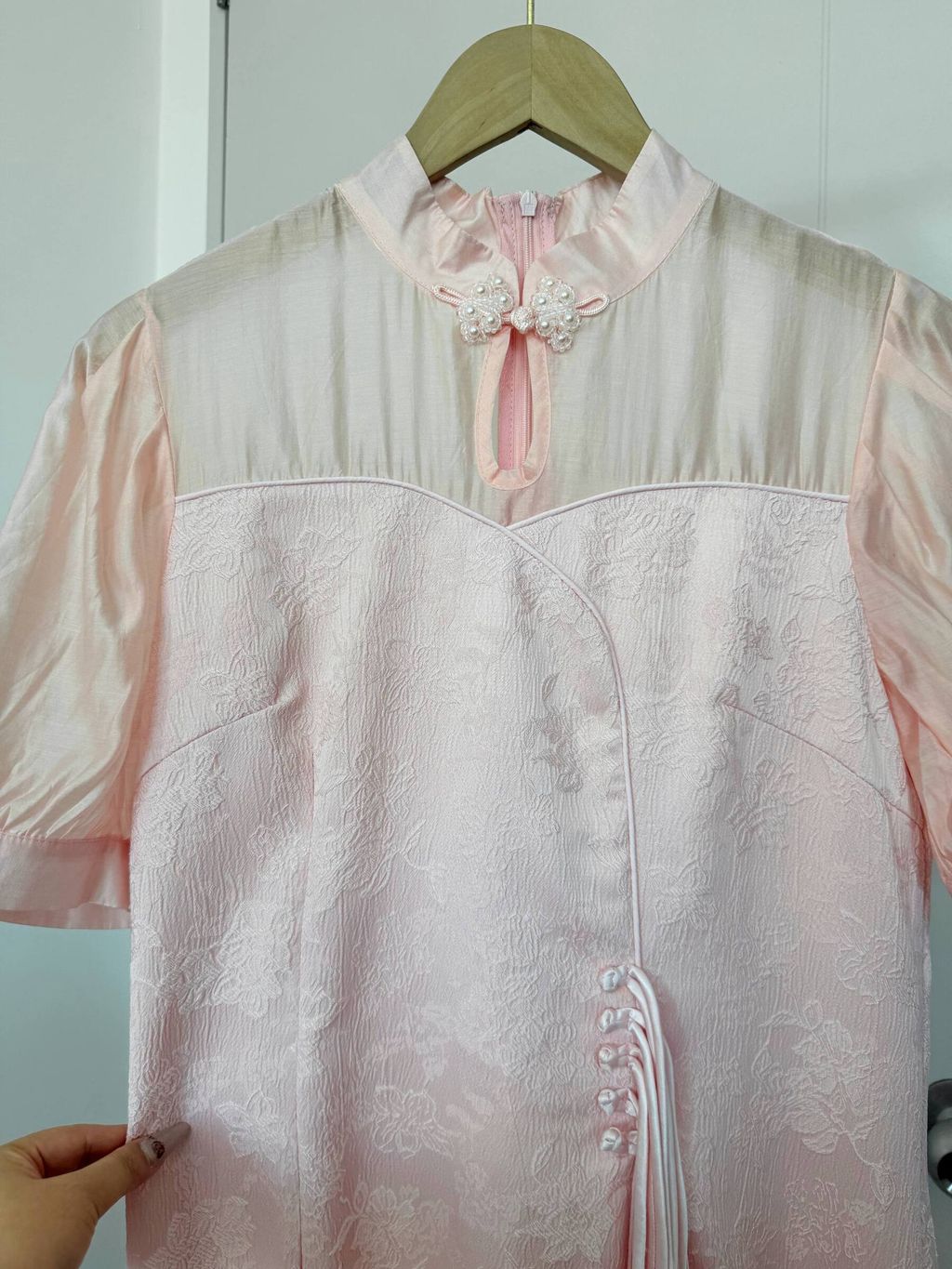 photo_6235602600770342097_w