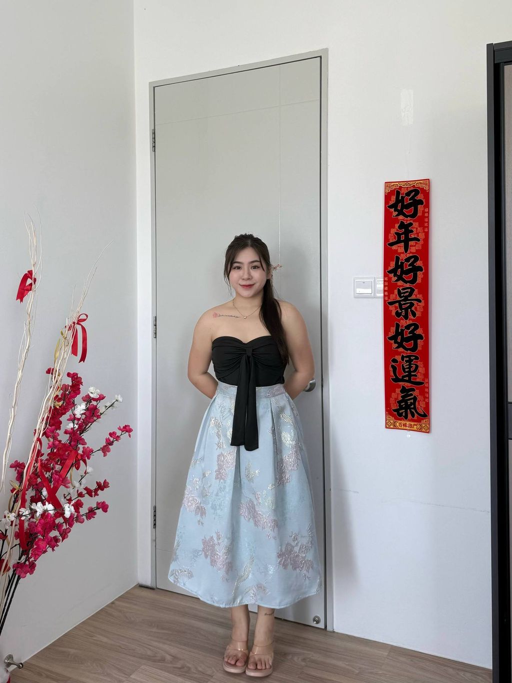 photo_6235602600770342244_w