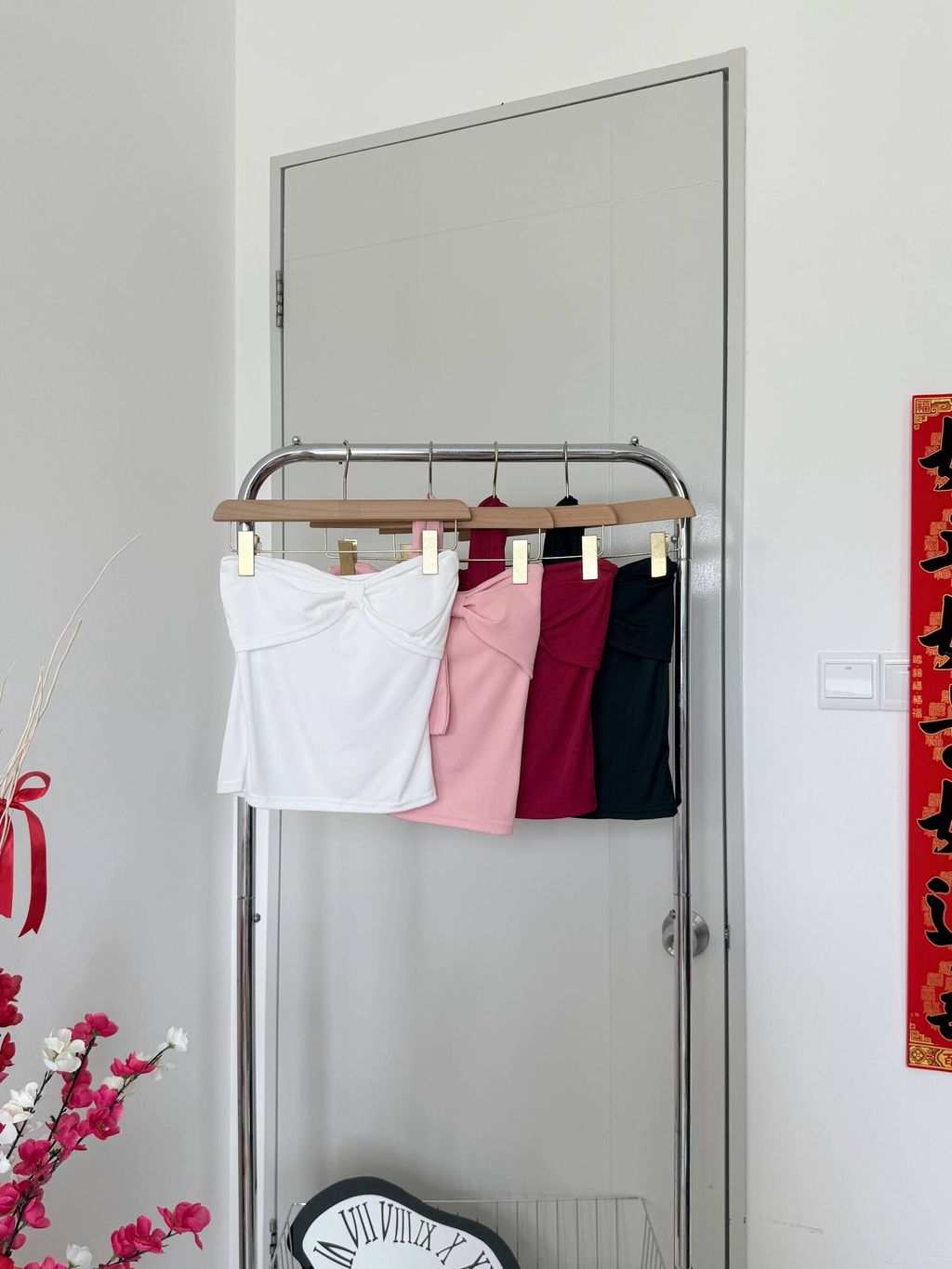 photo_6235602600770342117_w