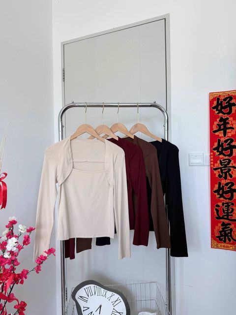 photo_6235602600770342067_w