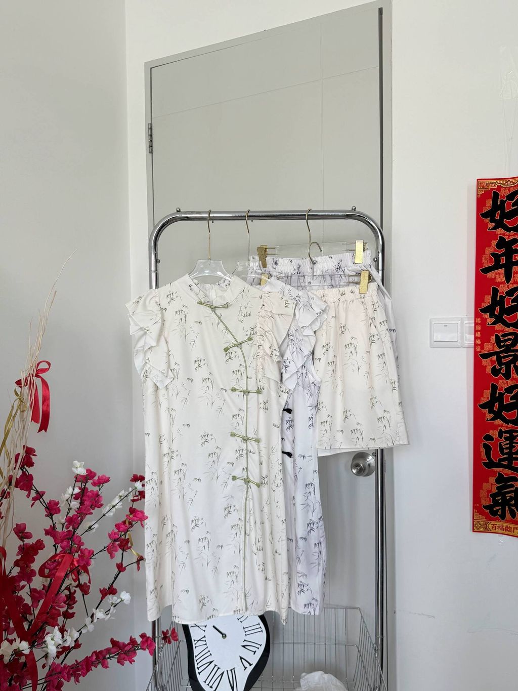 photo_6271439889492545122_w