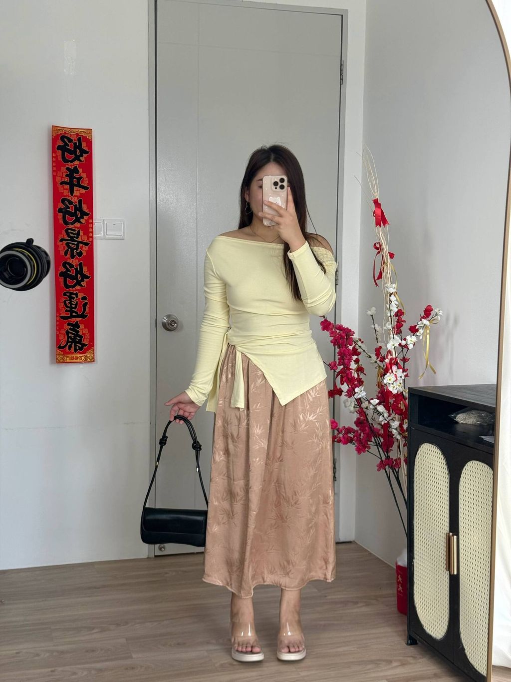 photo_6271439889492545232_w