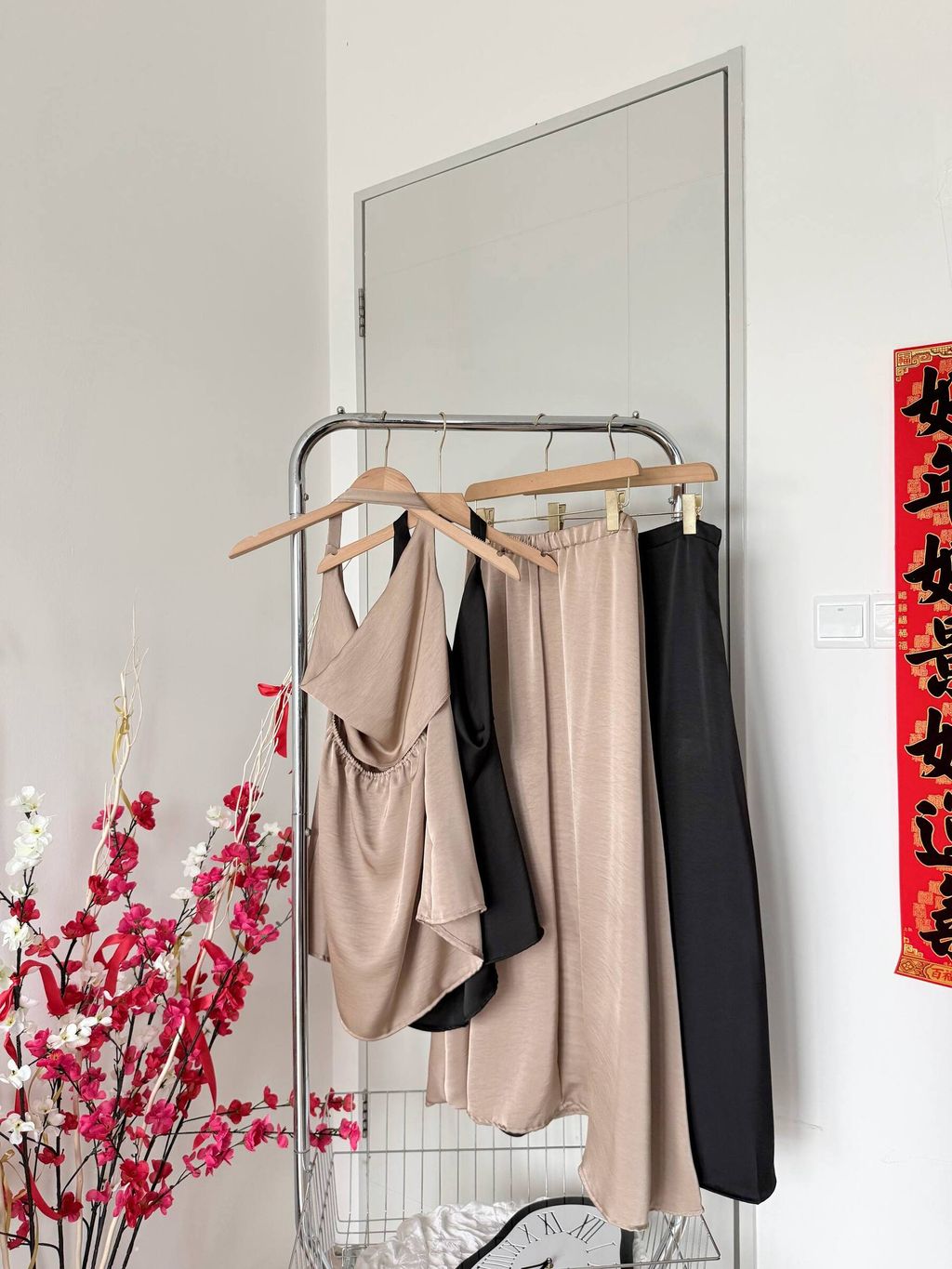 photo_6167946609476439007_w