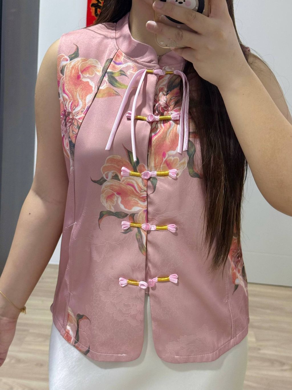 photo_6293924953820172395_w