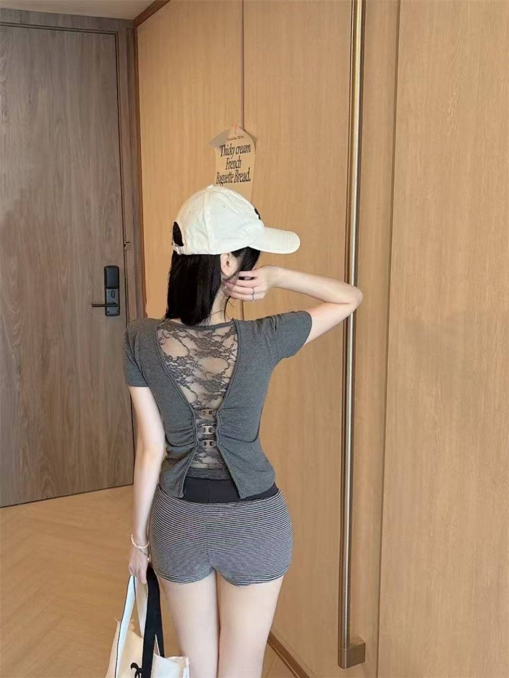 photo_6293924953820172024_y