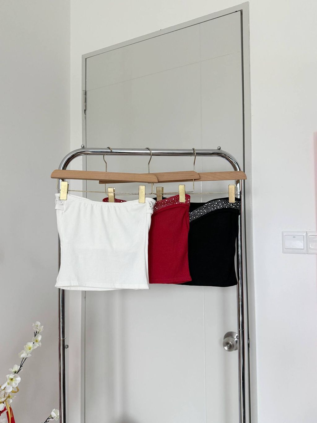 photo_6293924953820172046_w