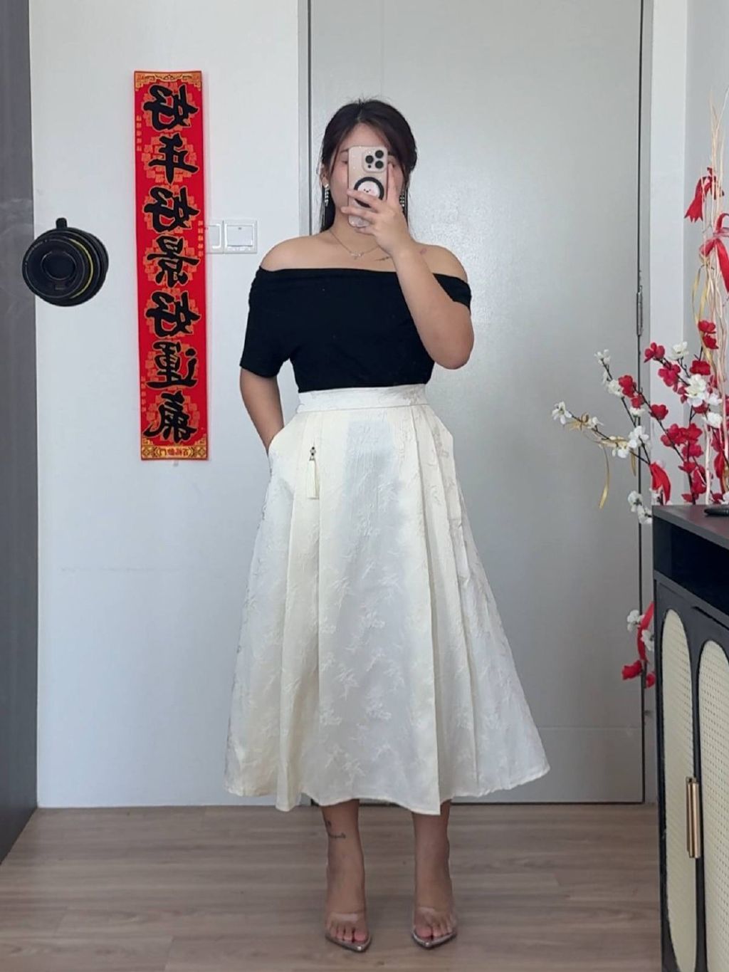 photo_6293924953820172311_y