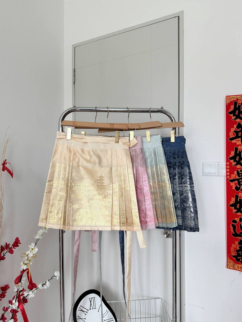 photo_6293924953820172038_w