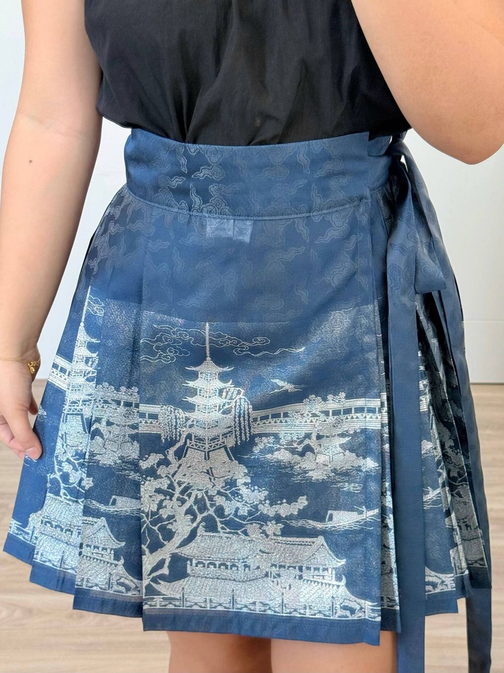 photo_6293924953820172281_w