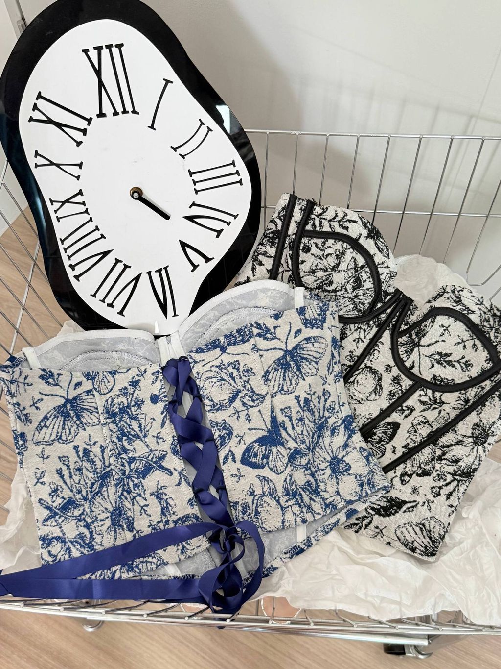 photo_6323356028237451258_w