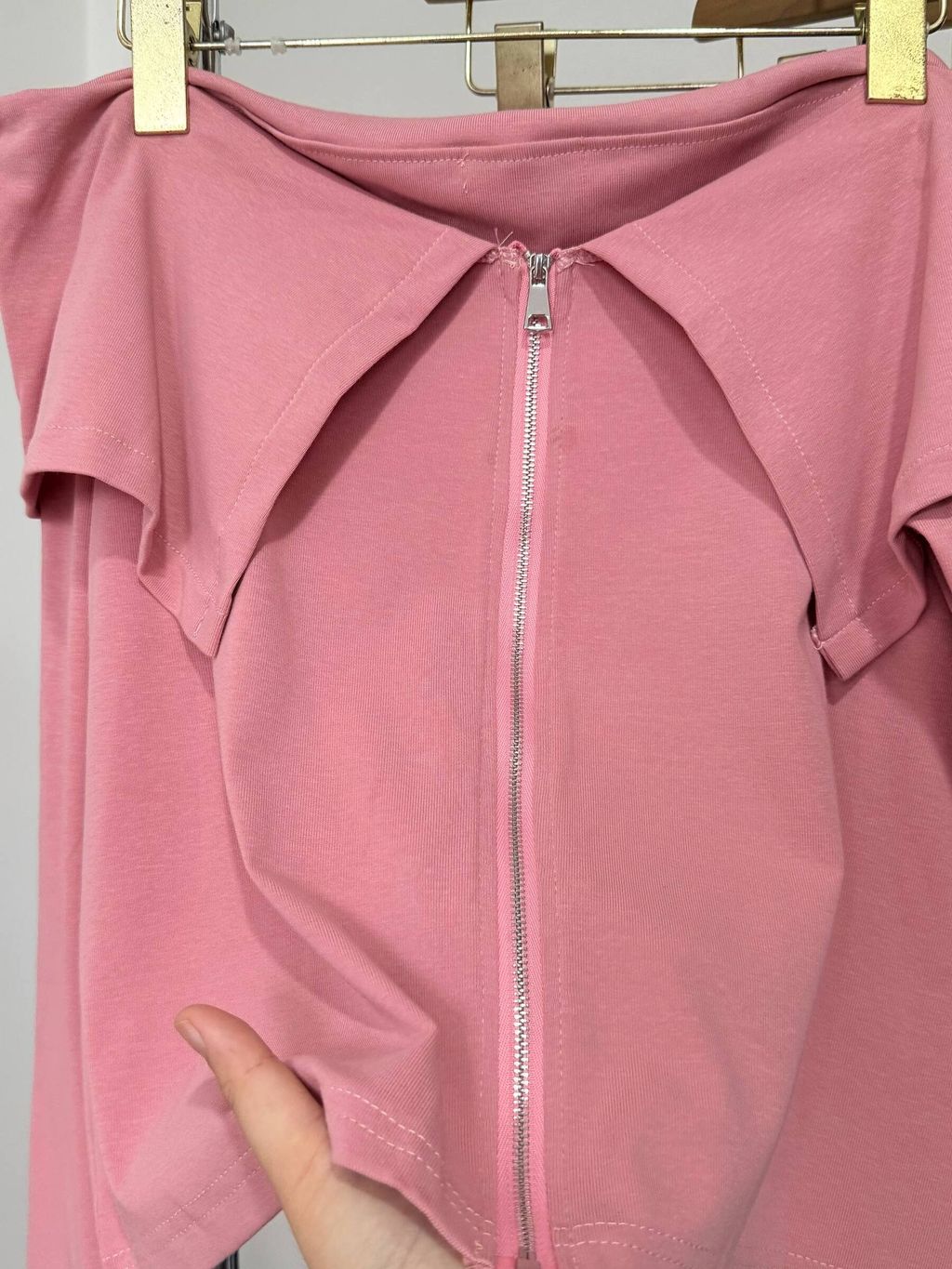 photo_6323356028237451206_w