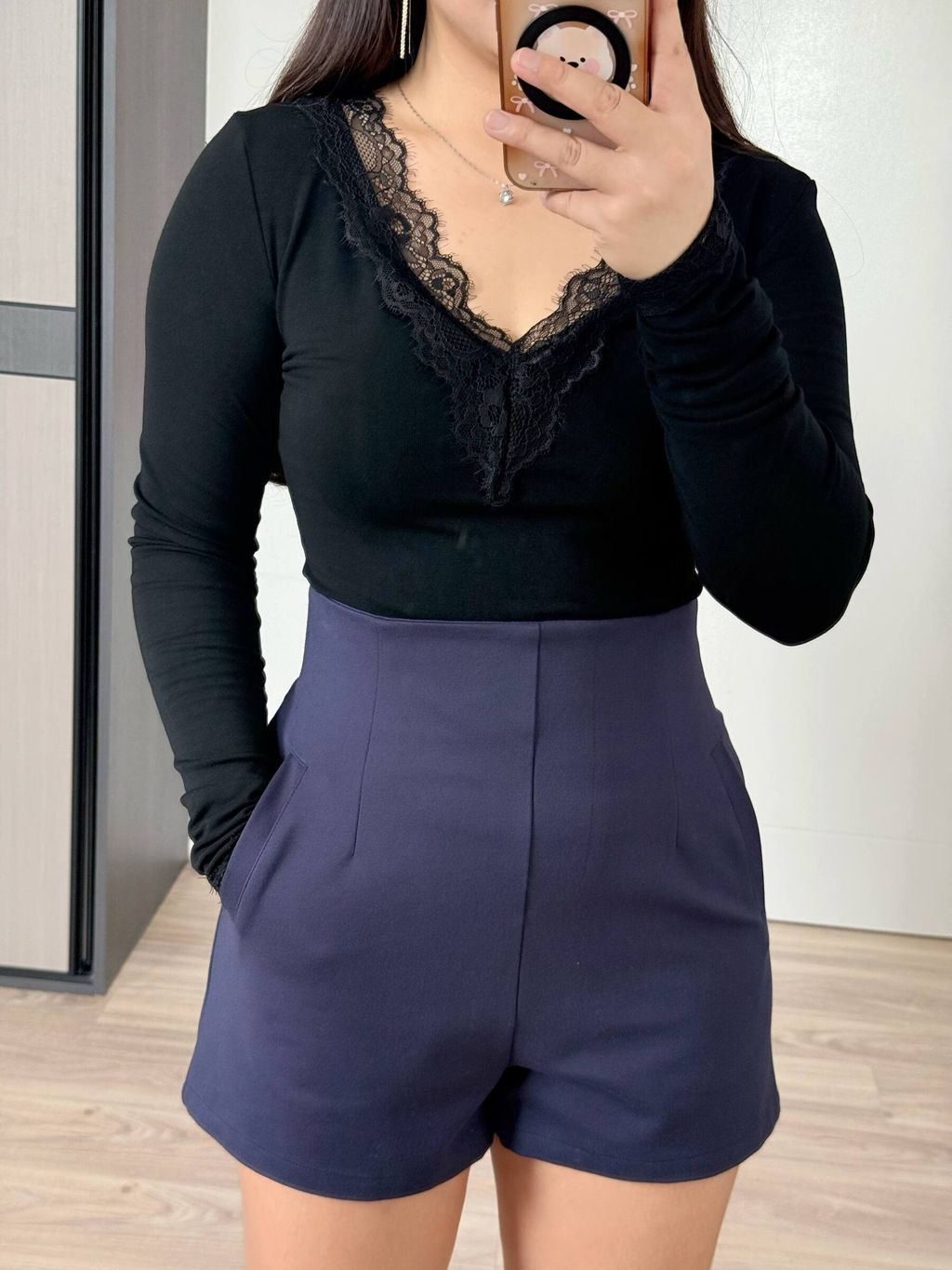 photo_6323356028237450953_w