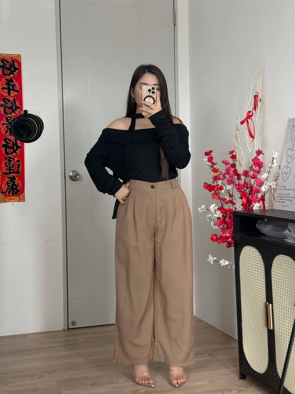 photo_6323356028237451031_w