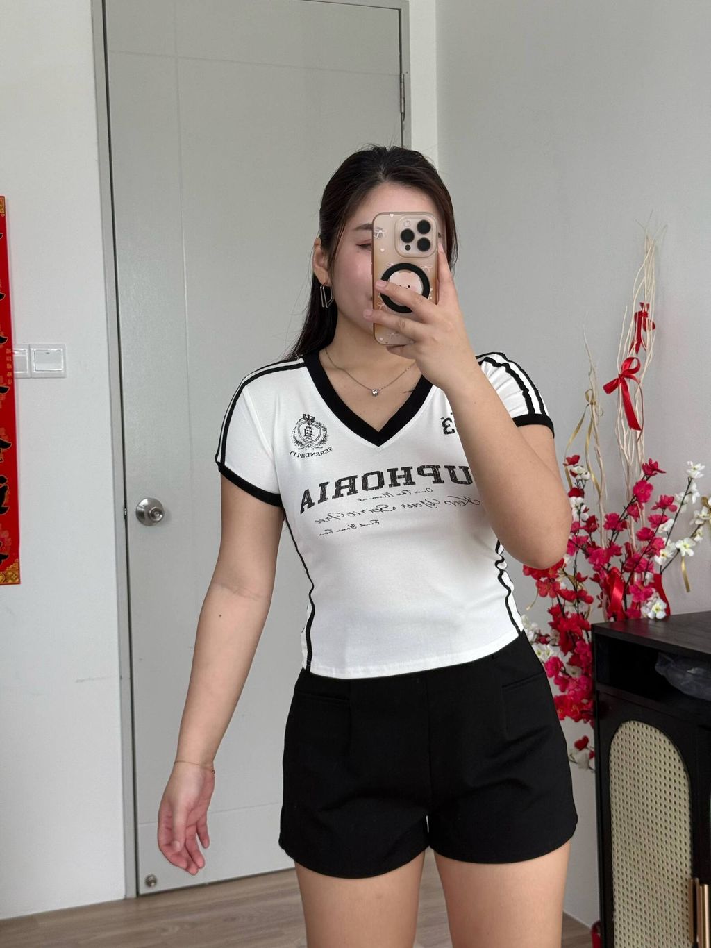 photo_6323356028237450843_w