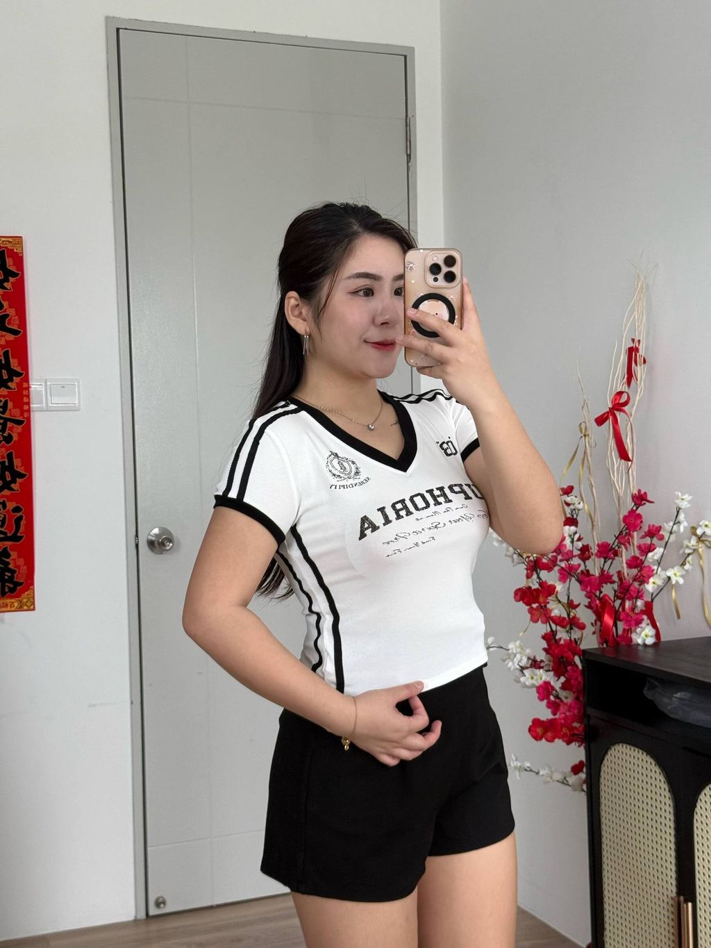 photo_6323356028237450844_w