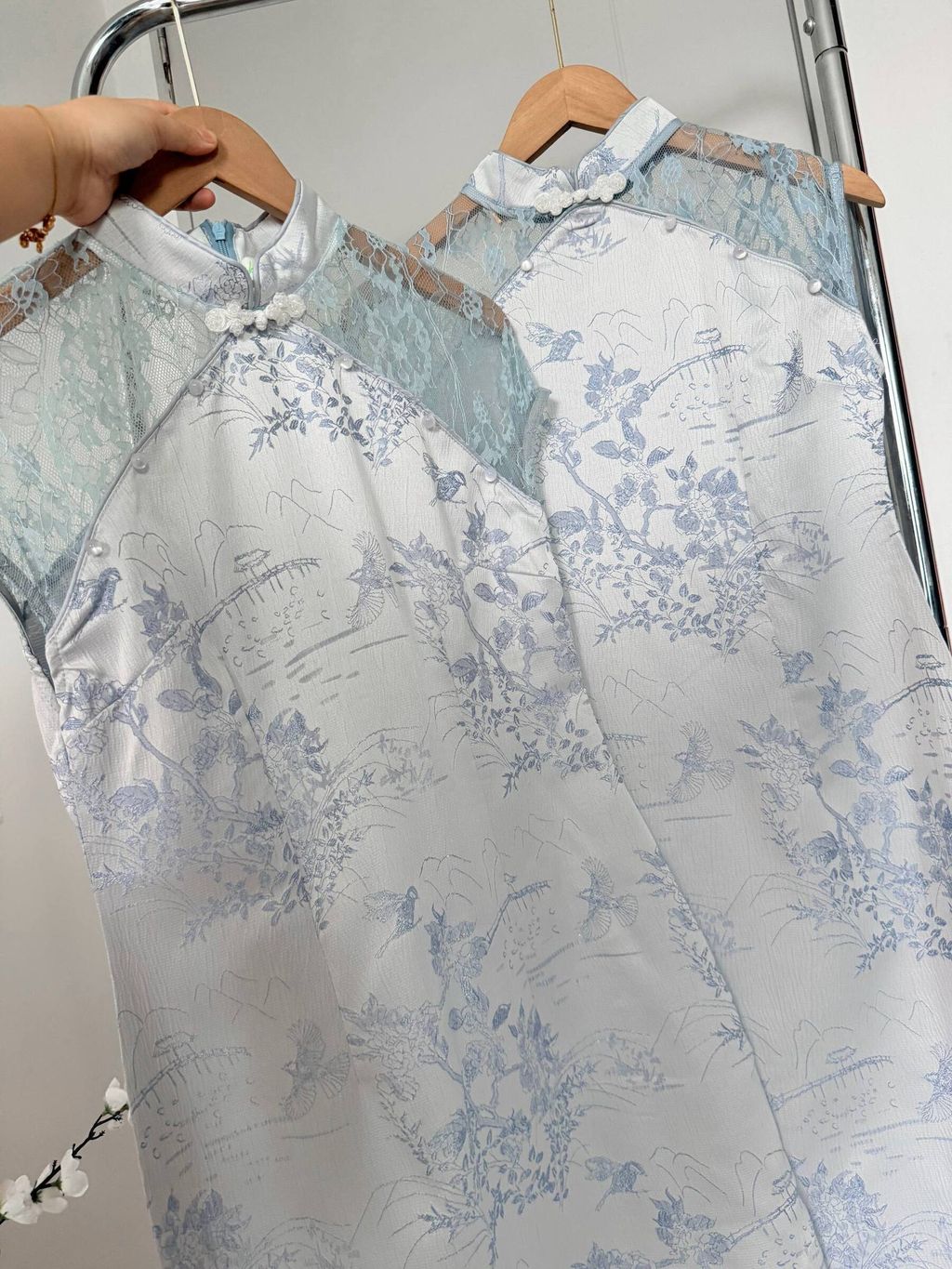 photo_6323356028237450800_w