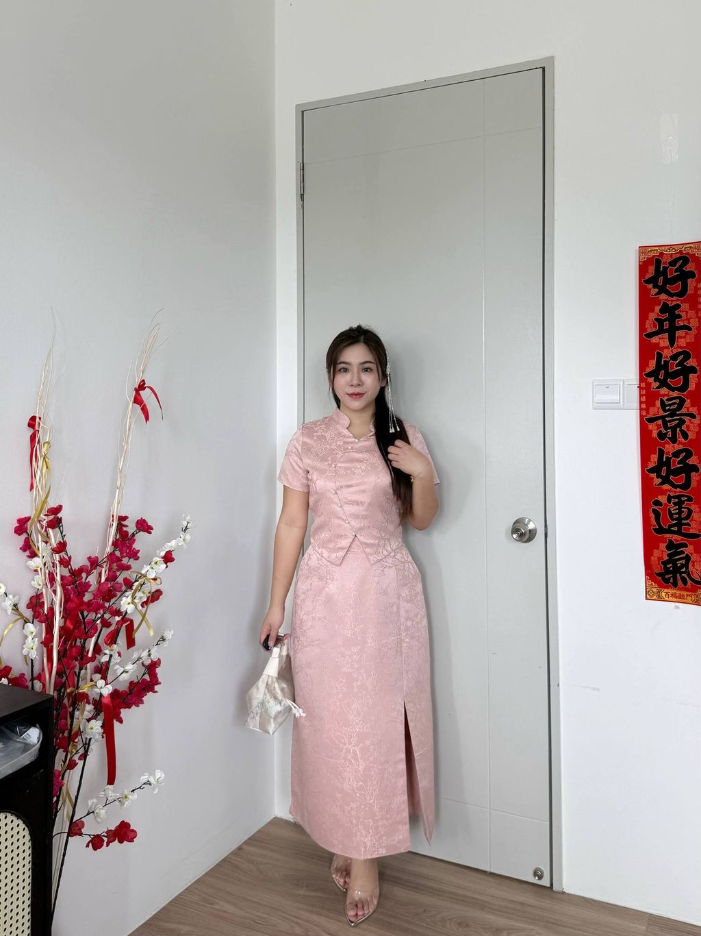 photo_6323356028237451101_w