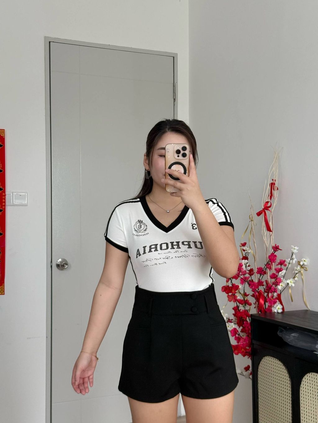 photo_6323356028237450839_w