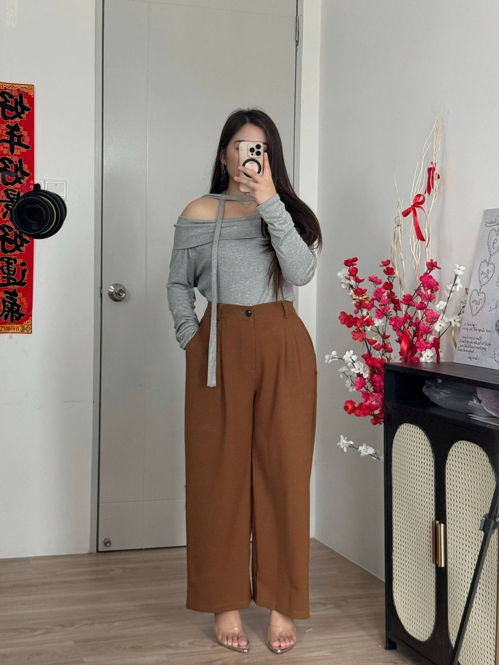 photo_6323356028237451028_w