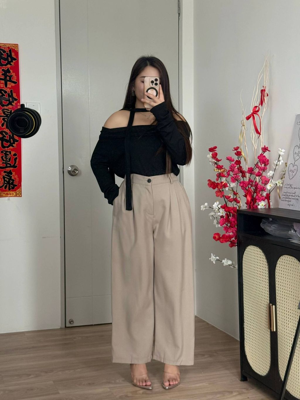 photo_6323356028237451030_w